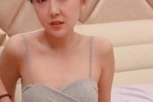 网红“酱”和胖子粉丝们的“小秘密”。