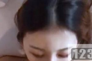 这就是所谓的颜值天花板妹妹?这到底算不算好看?