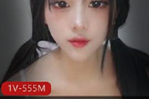 日本一个童颜大罩杯妹子社保视频火了,视频里妹子社保道具太诱人了。