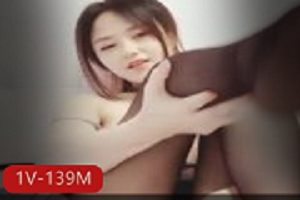 为了多卖点半糖,这位主播还专门卖起了“清纯系汤圆”。