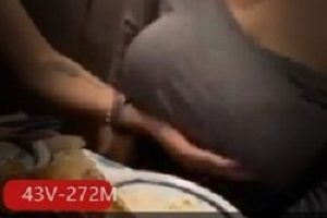 久妖·四房·43V·272M饭馆餐桌上的趣味行为，让你笑到停不下来！