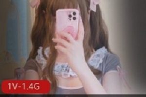 《小蔡头喵喵：可爱女仆，火辣身材，露脸新作品！》