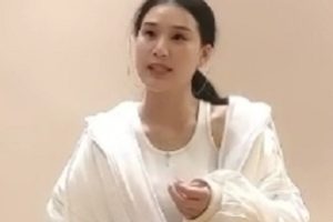 双人游戏边缘女神：明星脸模特身材，双姝争艳配合默契