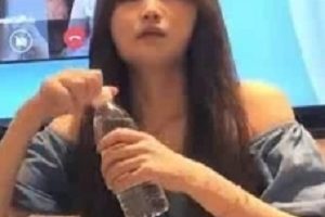 舔子揉搓，黑黝黝毛毛，胃口大开！1V5P1.76GB百度盘转载搬运