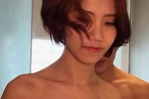 伊芙蝶80分钟1.6G视频作品，熊太，小猫等多人游戏学习姿势！