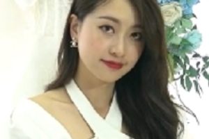 小捷高优雅的钢琴老师肉丝包臀裙高跟挑鞋