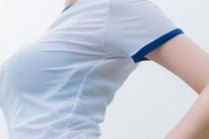 清纯精选学妹-婉婉学妹9V862M：魅力酥胸、修长美腿，白净小某处的必备选择！