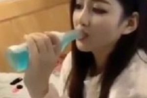 213V视频系列：高颜值反差妹子全露脸