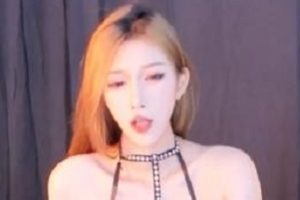 御姐MS静静：魅力电臀道具秀，万元定制视频火爆上贤妗