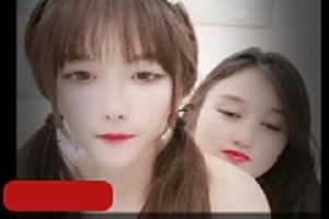 活力四溢的青春萌妹，双马尾笑起来甜美可人