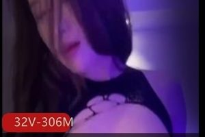 短视频B&M女神浪贱合集32V306M，精彩全记录