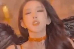 抖音短视频赵舒淇最新合集10V160M，正面露脸作品，家里自拍