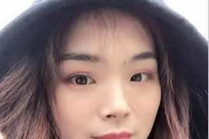 真实小姨风韵撩人合集1V1G，时刻想着打扑克