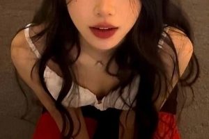 转载快手事件天津大学校花emlly最新合集6V16P81M，金主爸爸奴隶，百度盘资源