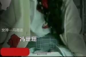 户外直播某推女神冯珊珊最新合集10V1.5G，亲和自然风格