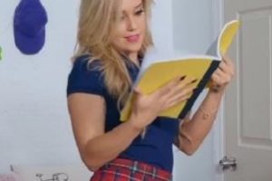 自由国kalirose丝袜合集28部10.3G，颜值超高，经典作品多