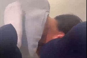 酷爱S学姐双S指教短片1v177M太会玩了