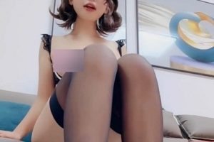 某站反差少女绝密私拍20V11.6G流鼻血