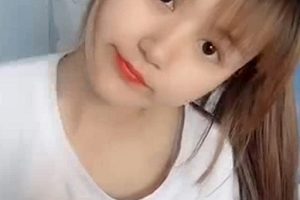 私房泄密大四妹子宿舍没人系列12V4.16G太水灵了