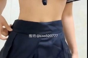 推特洛子惜43V1G合集视频50G白皙大球